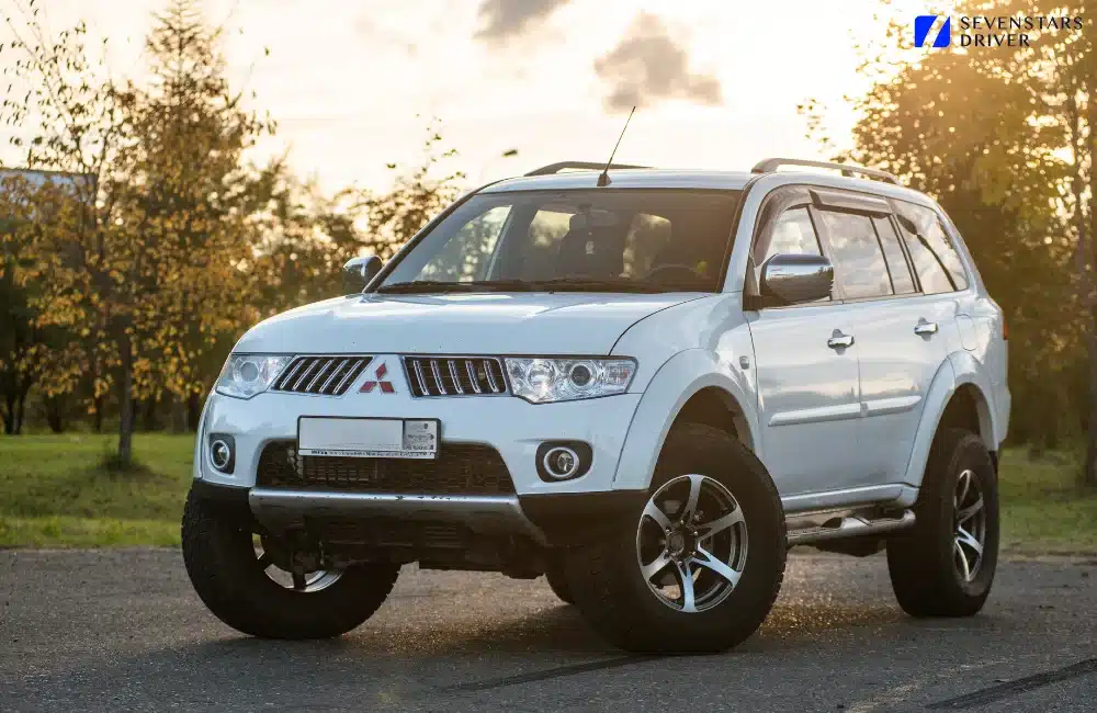 11 Mitsubishi Pajero