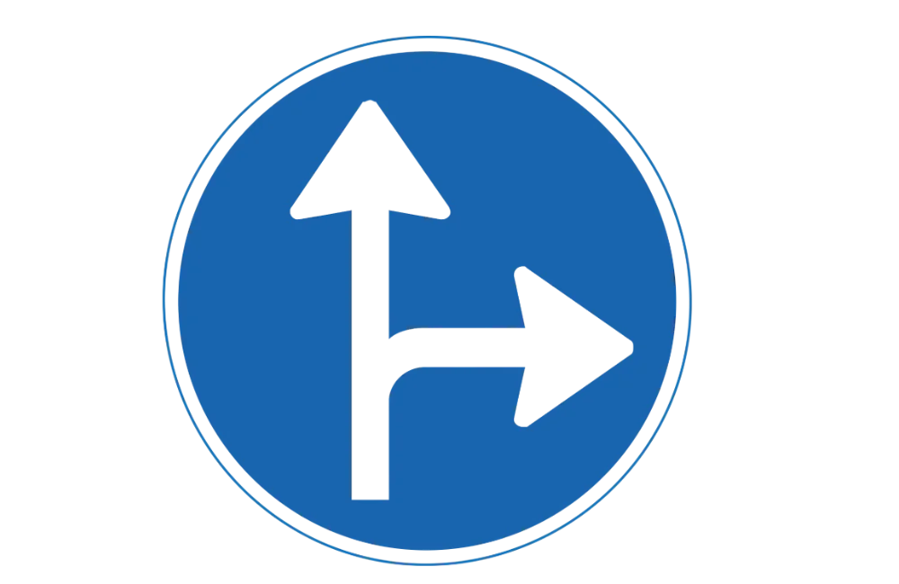 ป้ายบังคับให้ตรงไปหรือเลี้ยวขวา